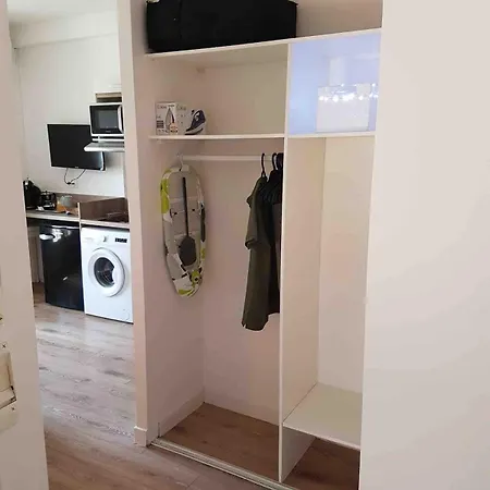 Apartment Promenade Des Anglais-2 Mins Walk To Beach- Charming Duplex -air Conditioning Wi-fi Nice