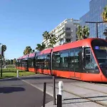 Διαμέρισμα Promenade Des Anglais-2 Mins Walk To Beach- Charming Duplex -air Conditioning Wi-fi