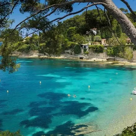 Promenade Des Anglais-2 Mins Walk To Beach- Charming Duplex -air Conditioning Wi-fi Apartment *