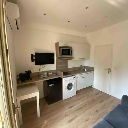 Promenade Des Anglais-2 Mins Walk To Beach- Charming Duplex -air Conditioning Wi-fi * Nizza
