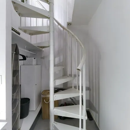 شقة Promenade Des Anglais-2 Mins Walk To Beach- Charming Duplex -air Conditioning Wi-fi نيس