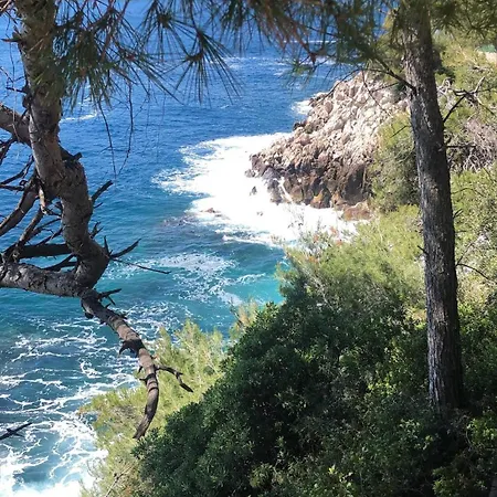 Promenade Des Anglais-2 Mins Walk To Beach- Charming Duplex -air Conditioning Wi-fi شقة
